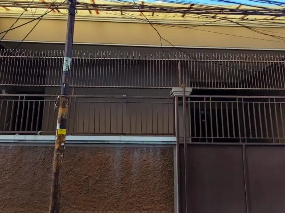 DIJUAL RUMAH PADEMANGAN TIMUR UKU 8X14 HRG MENARIK RAPI 1 LANTAI JRG ADA