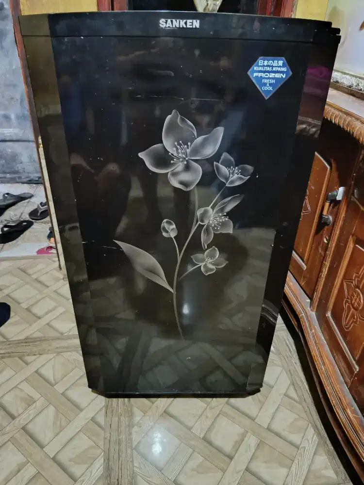 Kulkas 1 pintu merek Sanken