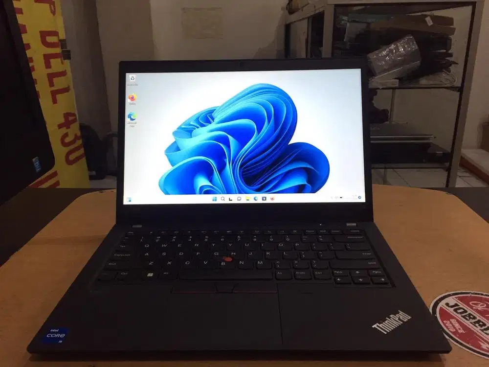 Lenovo ThinkPad T14 Core i5Gen11 Ram 16GB SSD 256GB Slim Mulus