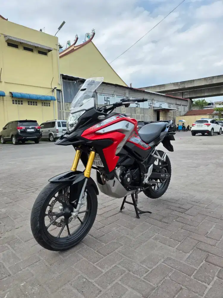 Honda CB150X Merah Silver 2022 pmk 2023