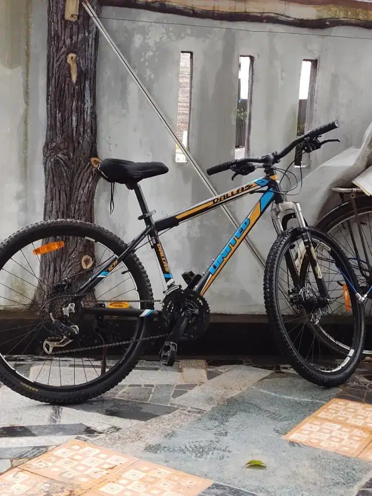 Sepeda united dallas xc77
