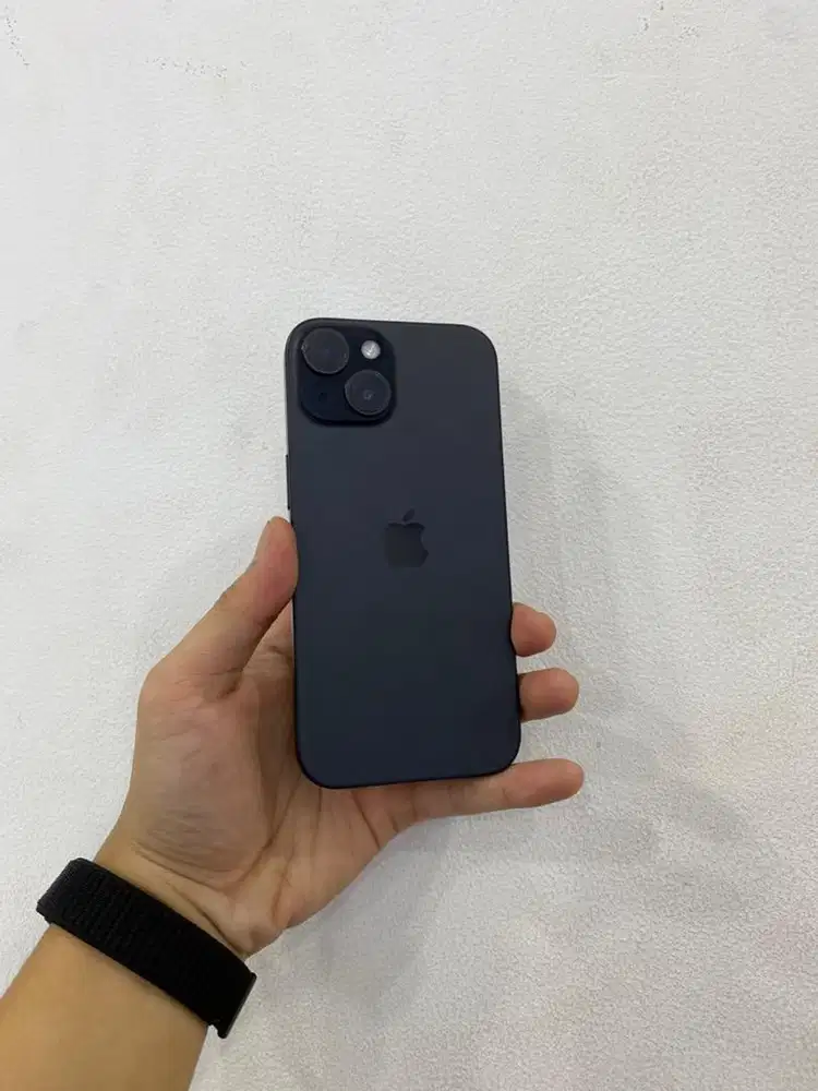 iPhone 15 128gb iBox