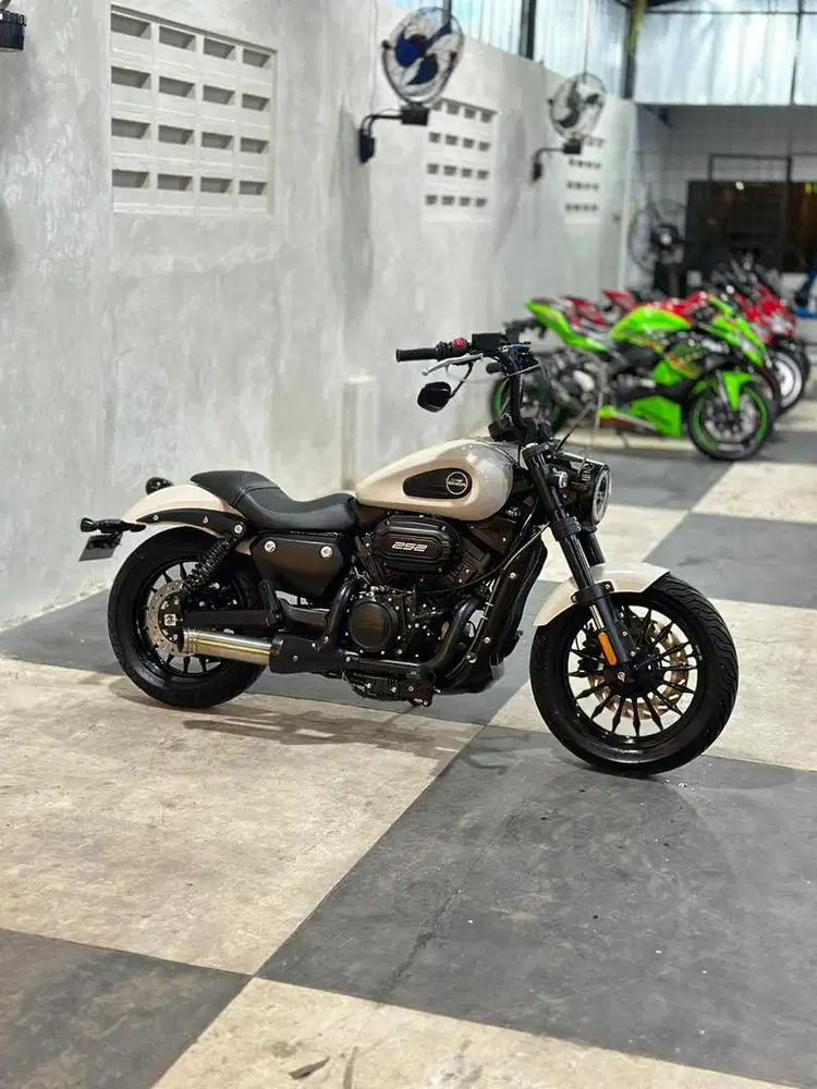 KEEWAY BENDA V252 LOW KM GANTENG