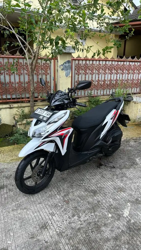 Honda Vario  125 KZR 2014 Lengkap