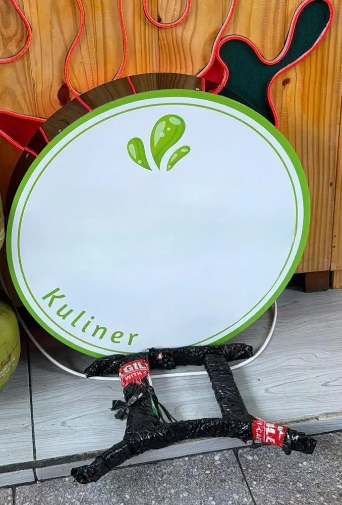 Neonbox like new diameter 60cm