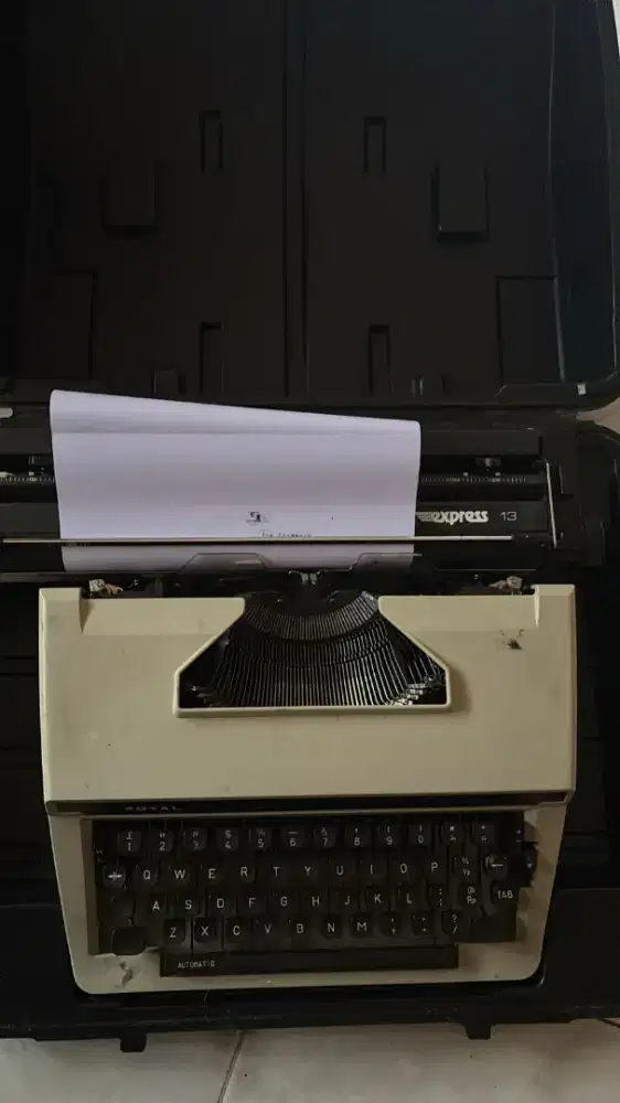 Dispencer denpoo,tv Sony32,mesin tik