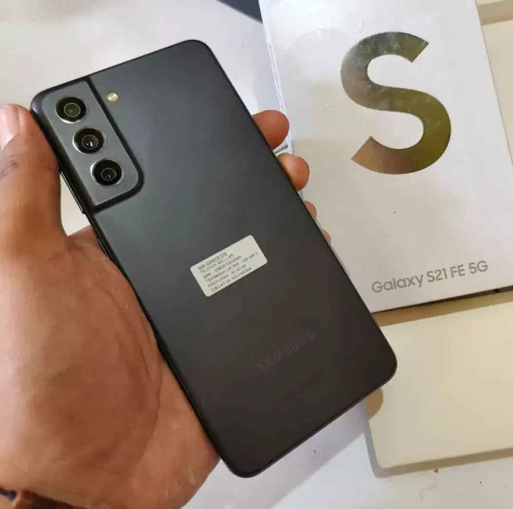 Murah hp Samsung S21 Fe 5G 8/256 lkp mulus minus layar garis