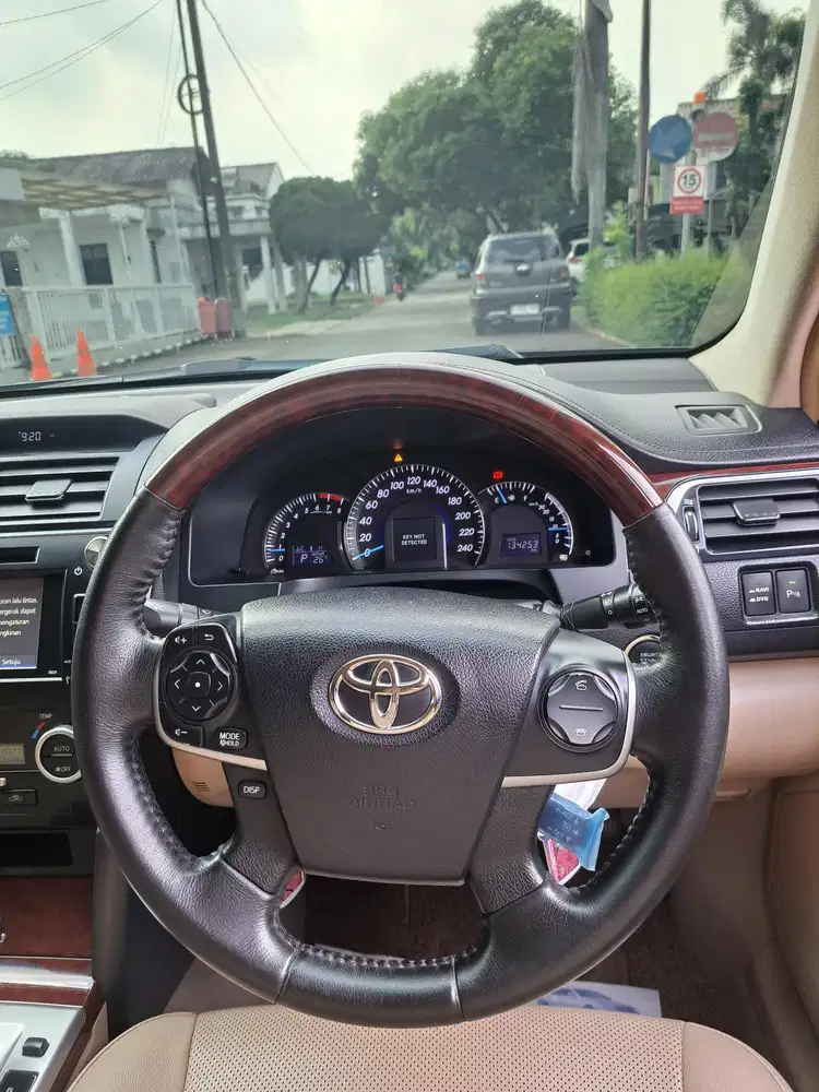 Toyota Camry 2012 Bensin Tipe 2.5 V