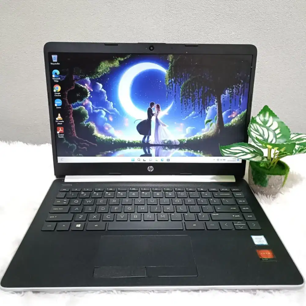 HP 14 CF1028TX CORE I5 8365U AMD RADEON R7 M440 2GB RAM 8GB SSD 256GB