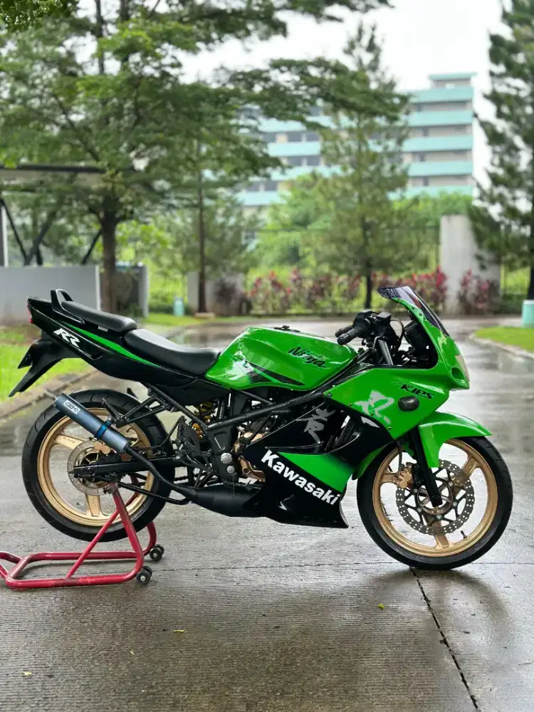 DIJUAL KAWASAKI NINJA RR OLD SE 2011 MULUS PROPER
