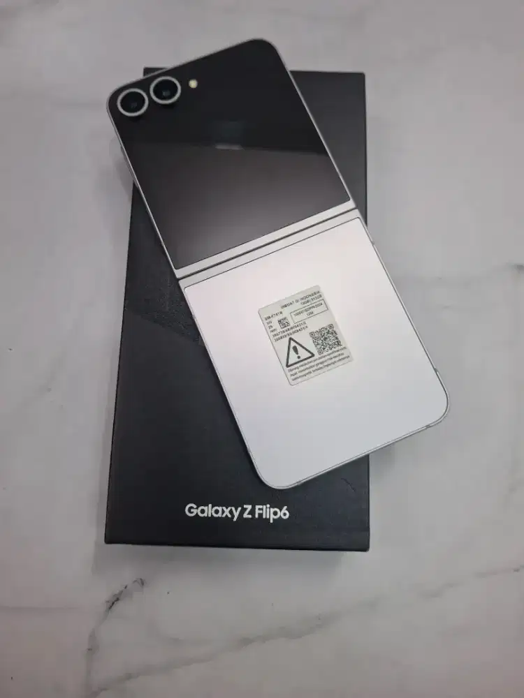 Like new z flip 6 512b sein