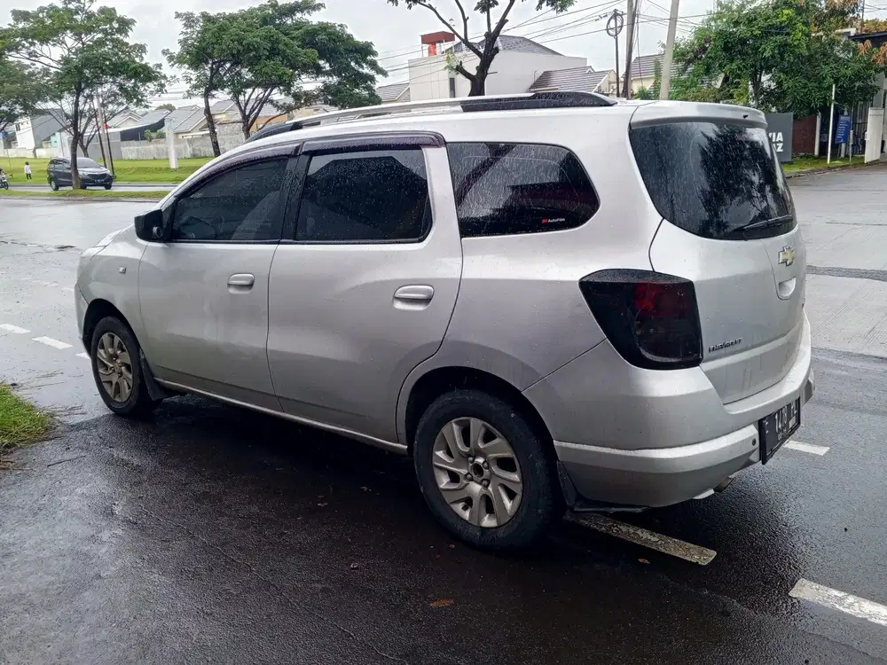 Chevrolet Spin 2015 Bensin