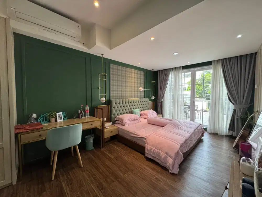 Rumah Mewah ALAM SUTERA 2 Lantai Dekat Sekolah Laurensia Furnish lengkap