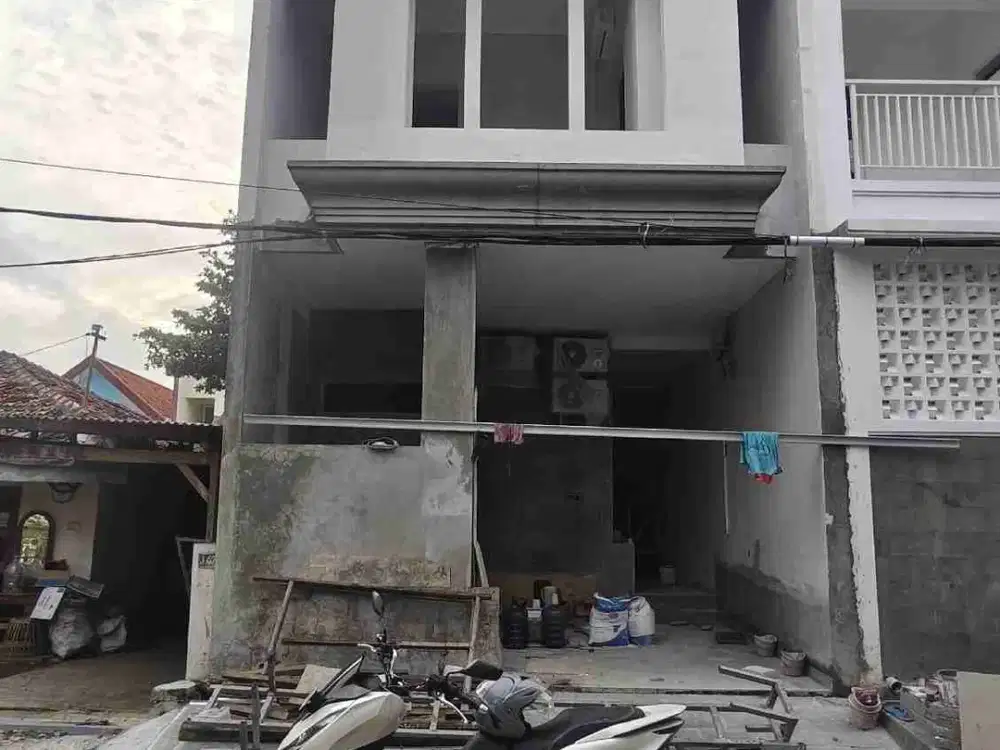 Selangkah MERR
Rumah Kost Full Furnished
Lokasi Rungkut Surabaya