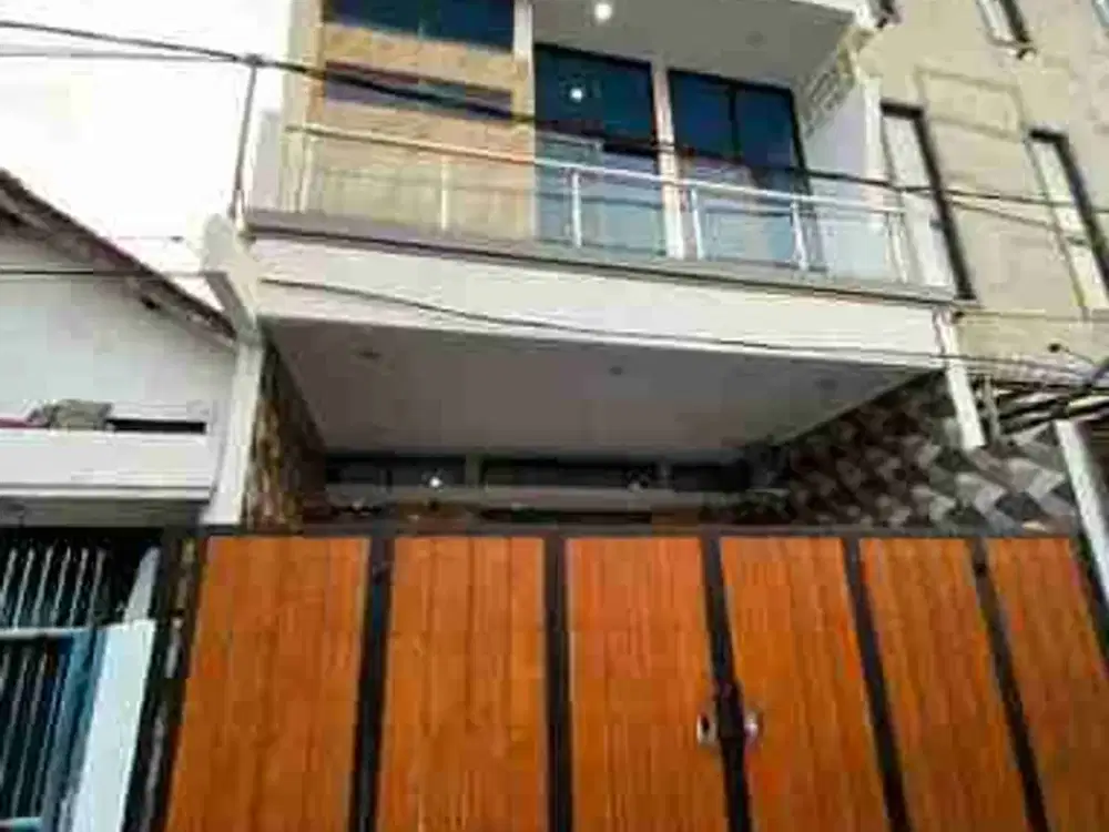 rumah baru 3lt Tebet Timur dalam