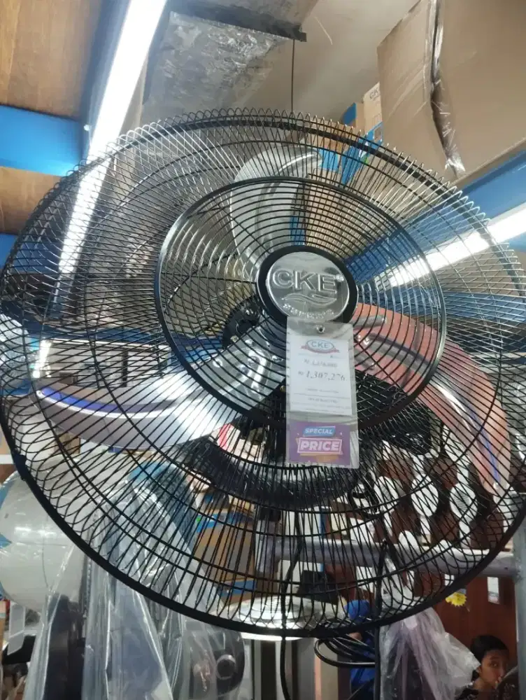 Wall Fan Tornado 26 inch