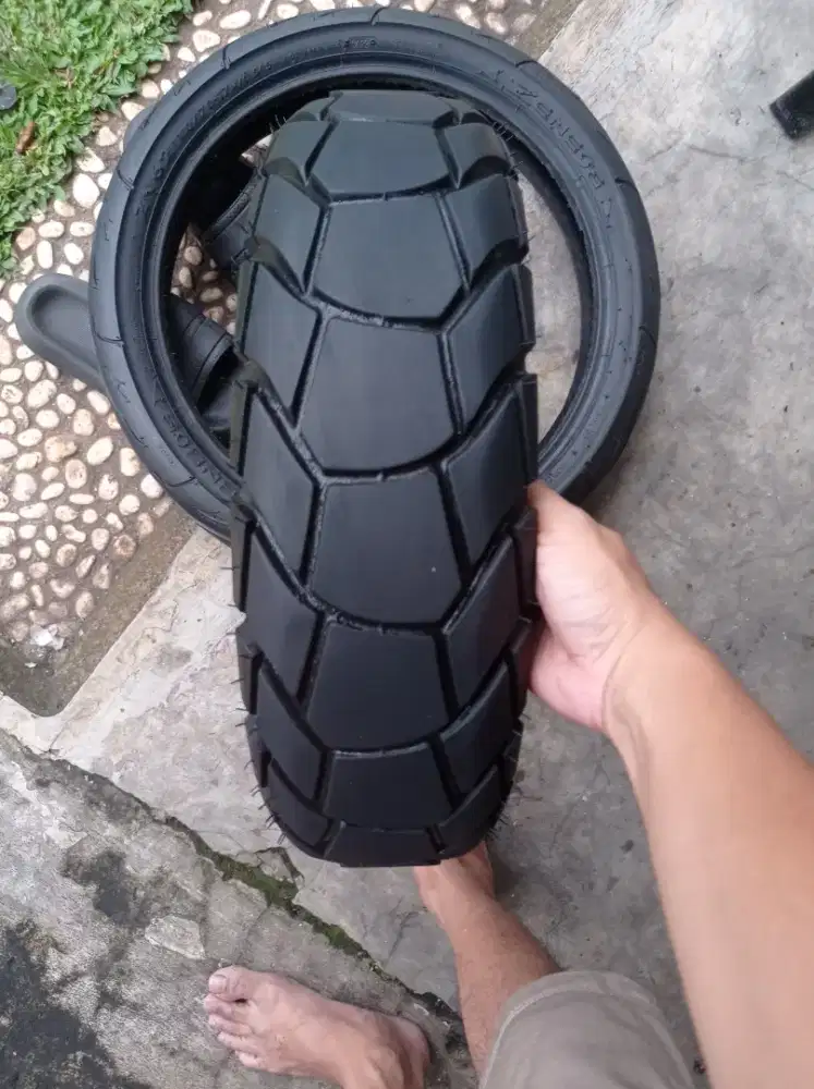 Ban copotan motor adv ring 13 130/70 Tubles