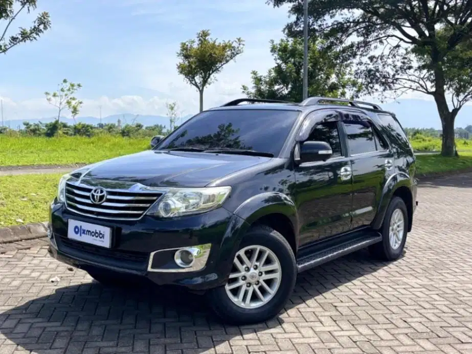 Toyota Fortuner 2.7 G Luxury Bensin OTOMATIS 2012 NACD