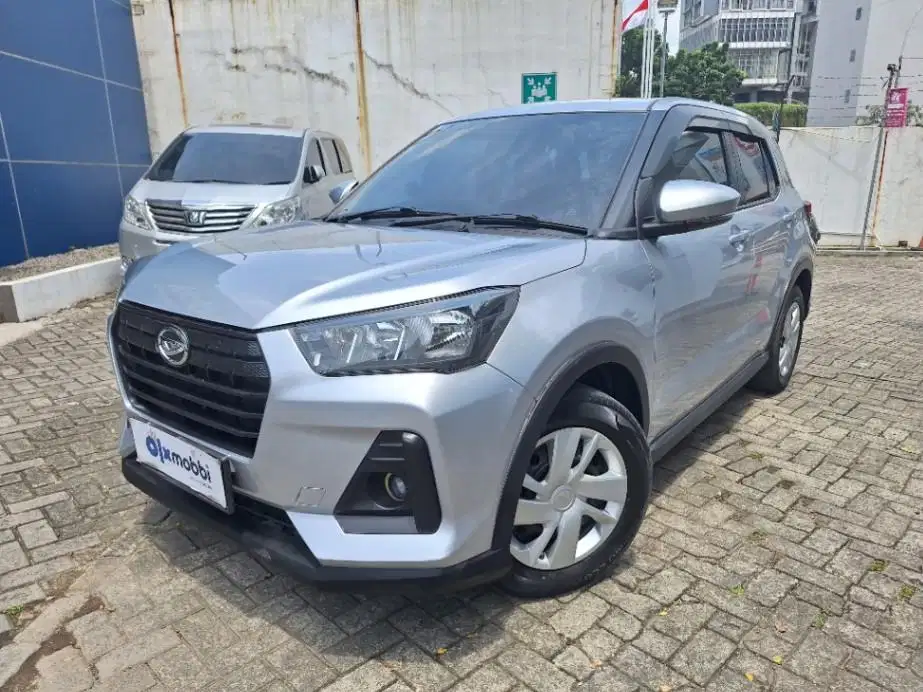 DP MURAH Daihatsu Rocky 1.2 M Bensin-AT 2022 Silver C4CSW