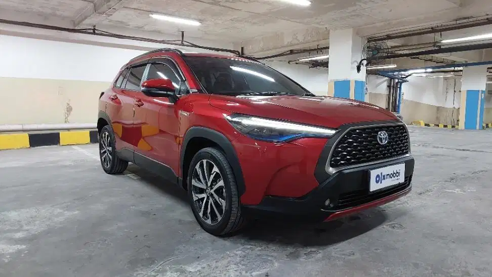 TDP 15JT Toyota Corolla 1.8 Cross Hybrid Bensin-AT Hitam 2022