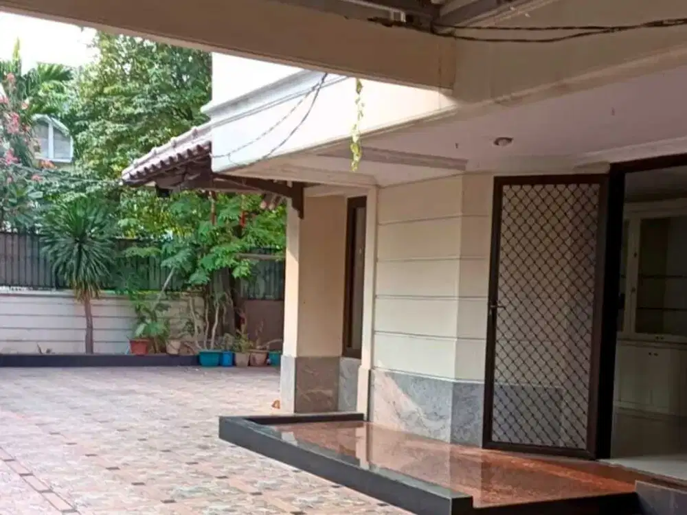Rumah 2 Lantai Dijual di Janur Elok Kelapa Gading