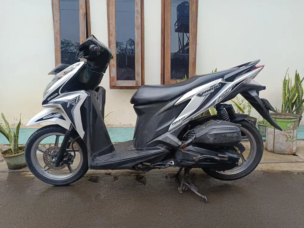 HONDA vario kzr 2012 lengkap bagus