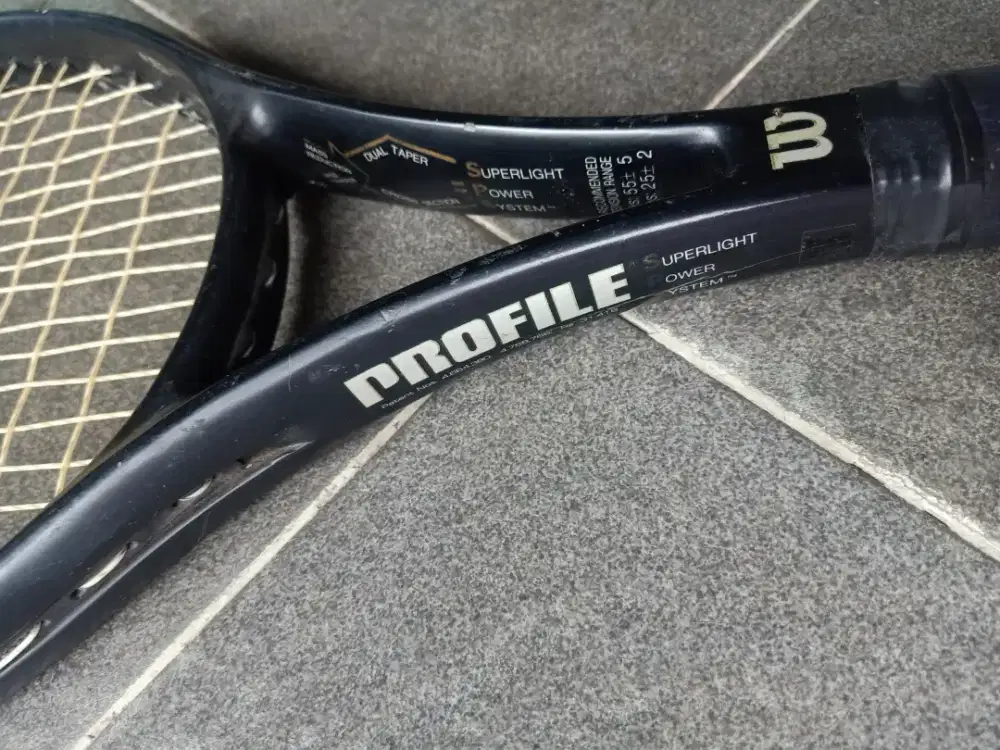 Raket tenis wilson profile