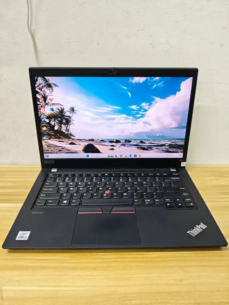 Lenovo Thinkpad T14. Core i5-10210U. Ram 8gb. Ssd 256gb