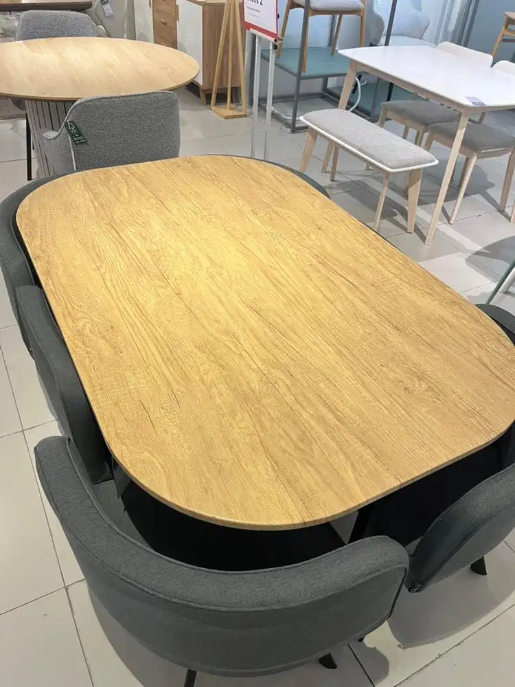 DUTTON OAK GRAY DS 1 DINING SET