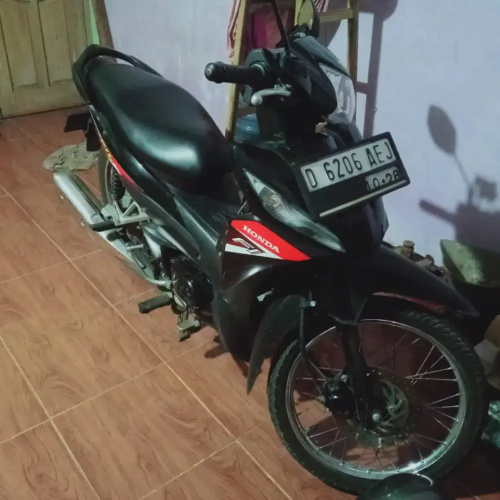 DIJUAL CEPAT, GADAI ATAU OVER ALIH KREDIT MOTOR