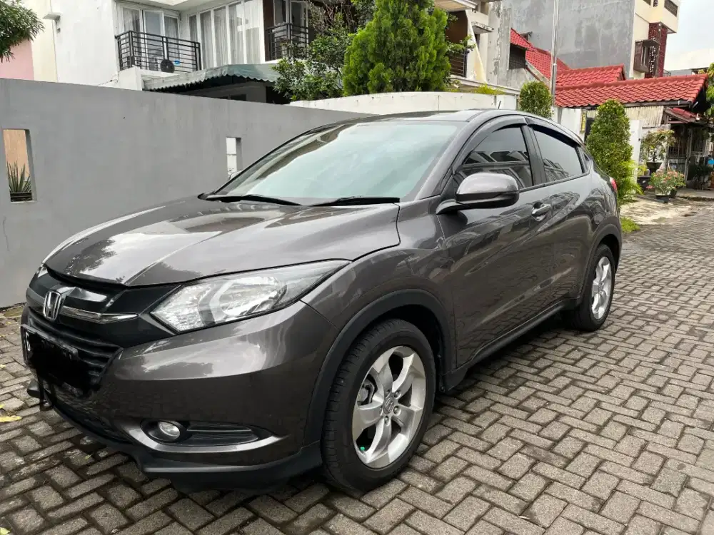 Honda HRV TYPE S THN 2017 SANGAT TERAWAT