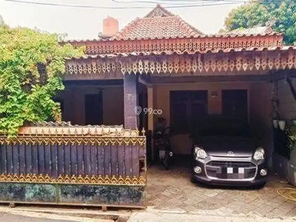 Di Jual Rumah Classic 2 Lantai Lokasi Strategis di Jagakarsa, Jakarta Selatan