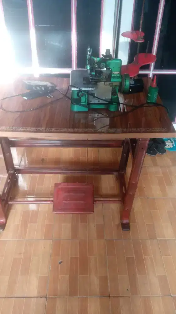 Mesin Obras Dijual Cepatt