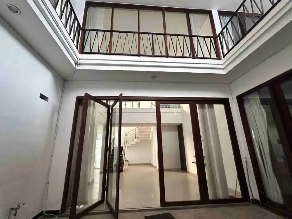 rumah mewah Puputan Renon bali