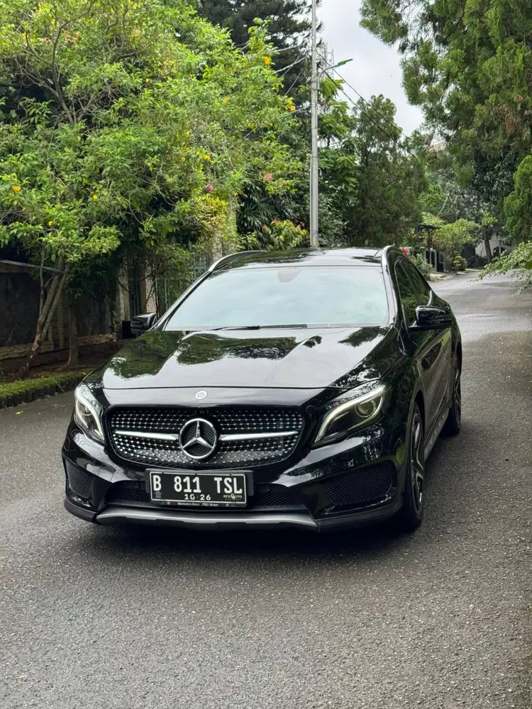 Jual Cash Mercedes Benz GLA200 AMG 2015