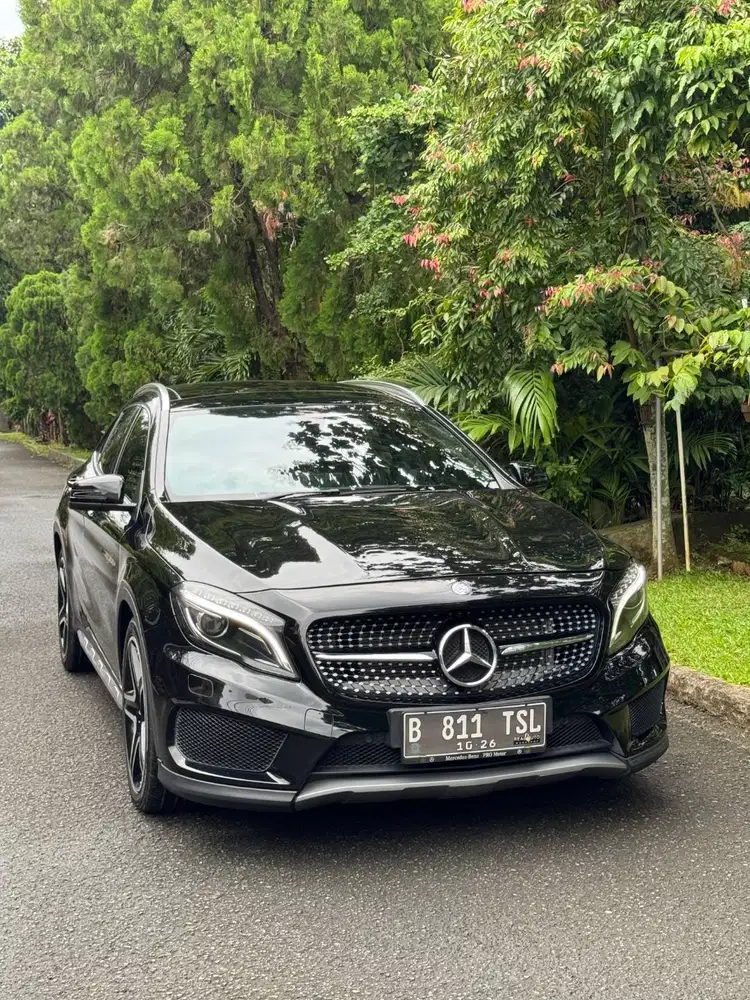 Jual Cash Mercedes Benz GLA200 AMG 2015