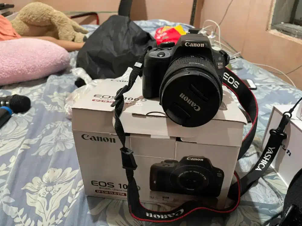Kamera canon 100 D