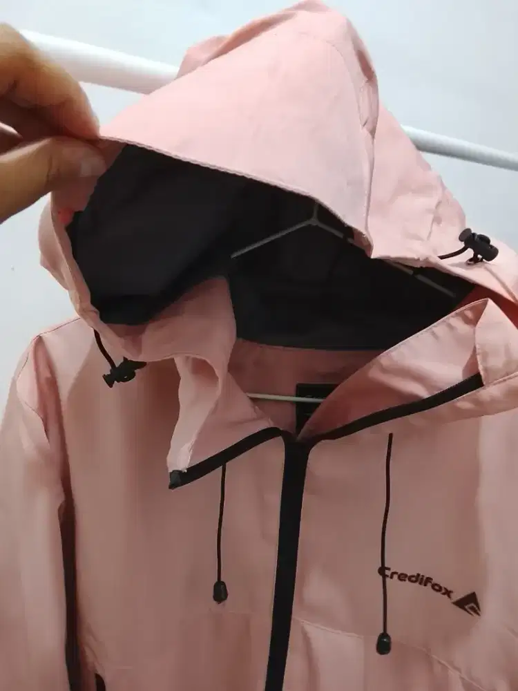 Jaket gunung Credifox anti air