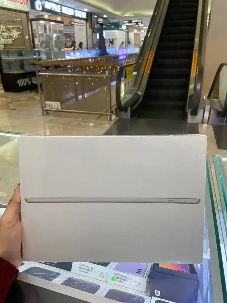 New Resmi iBox Apple iPad 9 Indonesia
256GB Wifi Silver