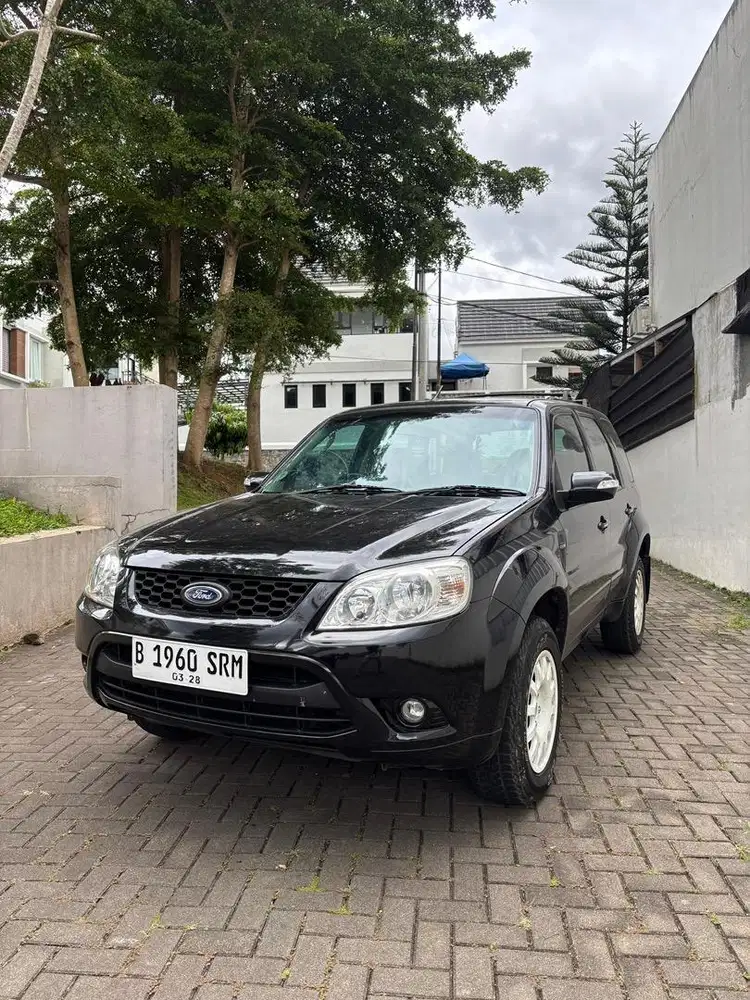 Ford Escape 2.3 XLT Tahun 2012