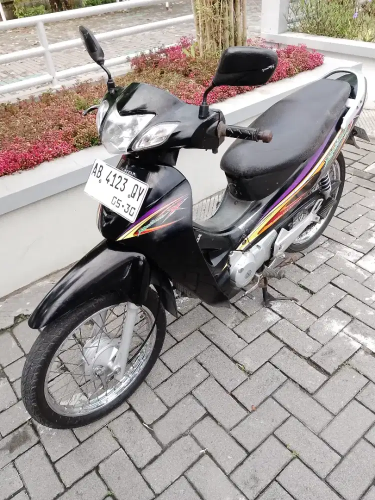 Kharisma x 125 ab sleman 2005