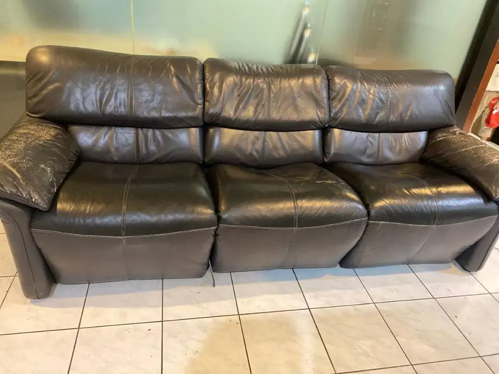 SOFA KULIT RECLINING