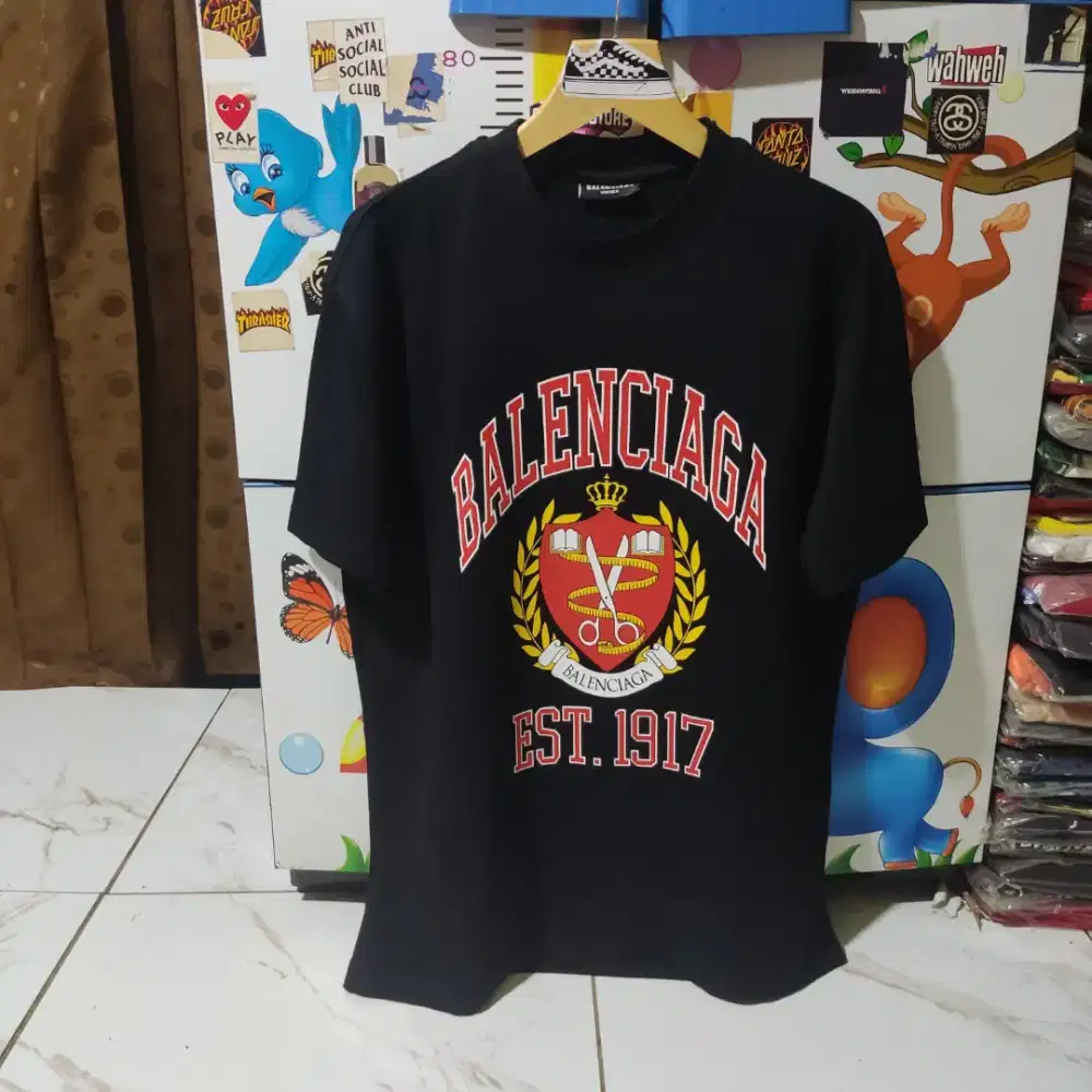 T-shirt Shorts Sleeve BALENCIAGA PARIS Est.1917 Unisex Size S