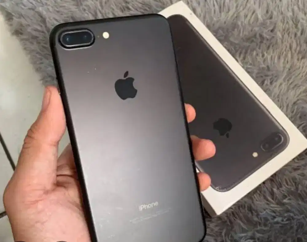 Murah hp iPhone 7+ 256gb lkp normal, bs TT