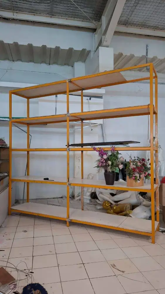 Rak Besi Susun Besar Serbaguna – Cocok Gudang, Toko & Pameran