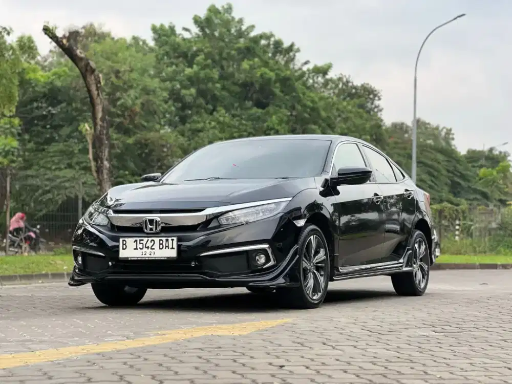 [KM LOW ANTIK] Civic 1.5 Turbo Sedan ES Matic (AT) Hitam Black 2020