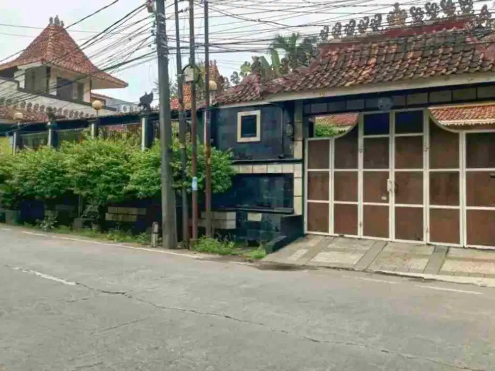 Dijual Rumah di pinggir Jalan raya Lebak bulus Cilandak Jakarta selatan