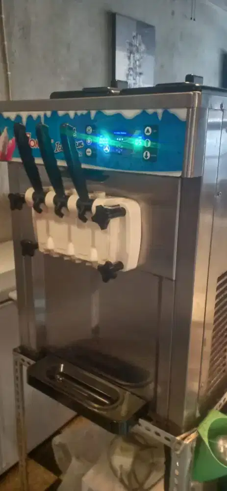 MESIN ICE CREAM 2 Tuas