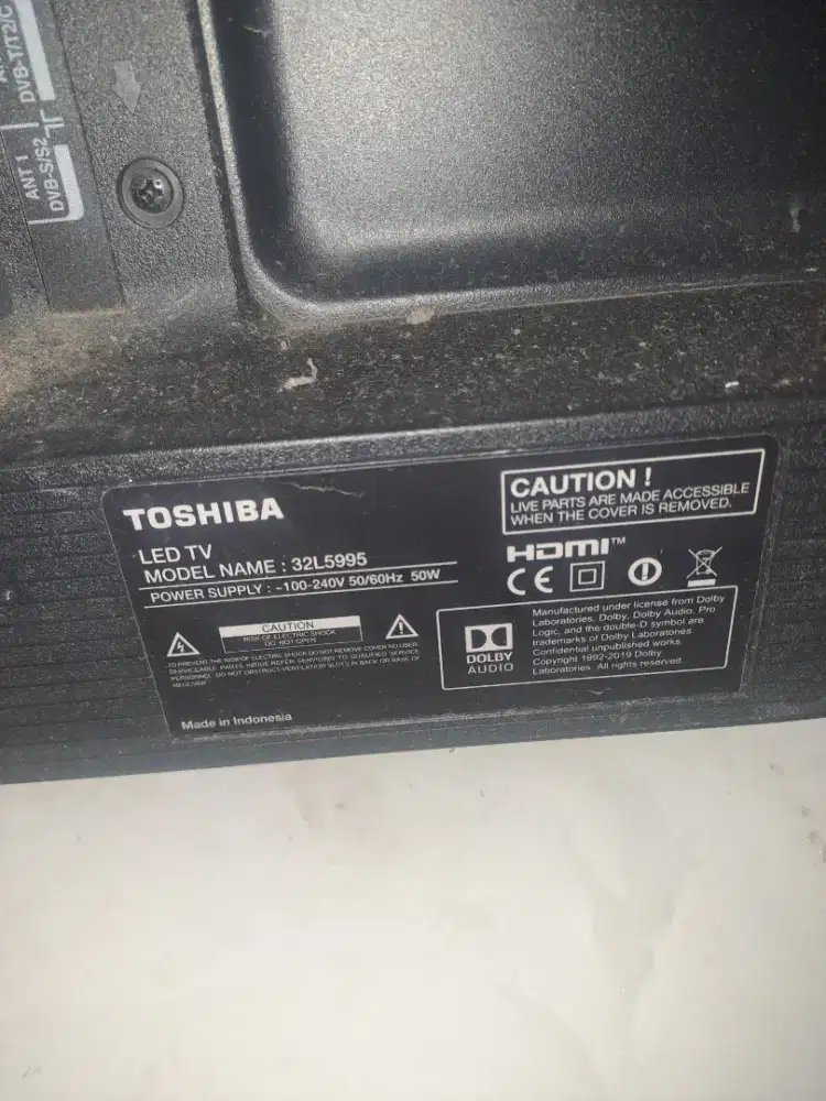 Jual lagi thosiba 32 inch led tv