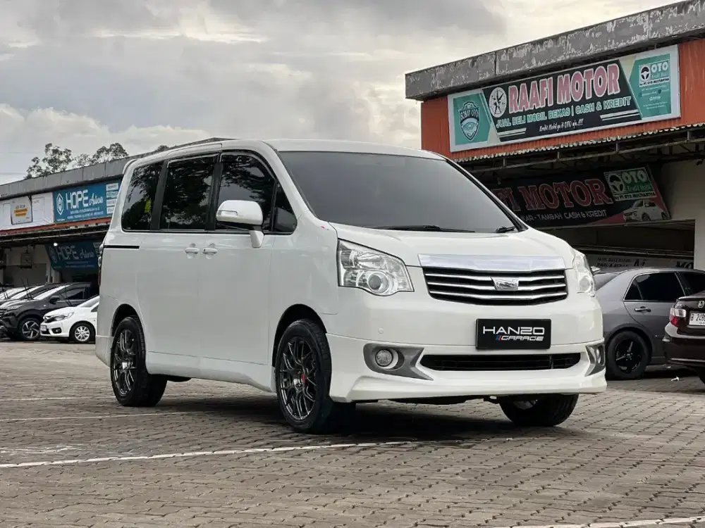 (KM LOW) TOYOTA NAV 1 V AT 2013 White Putih Matic TERMURAH NEGO
